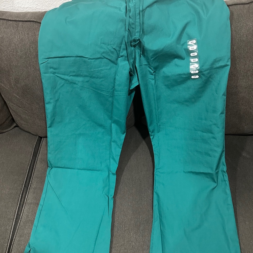Cherokee hunter green scrub pant